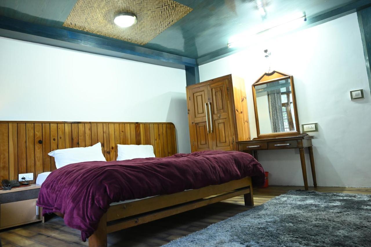 Hotel Manali Mahal Eksteriør bilde