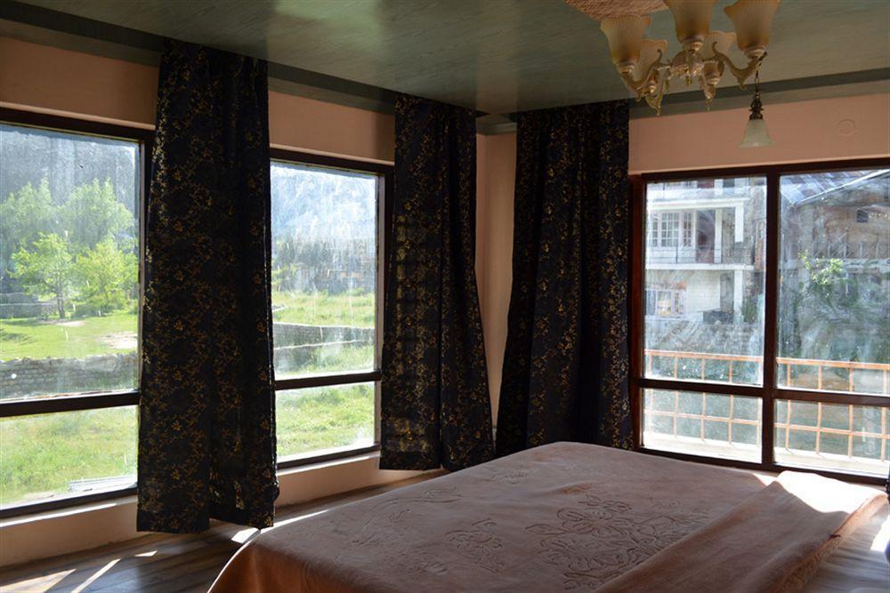 Hotel Manali Mahal Eksteriør bilde